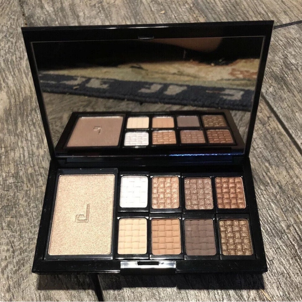 Doucce freematic eyeshadow palette NUDE